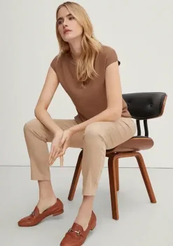 Comma, Layered Top Sandstone