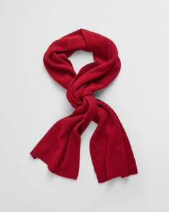 Gant Woman Script Beanie & Scarf Gift Set Cherry Red
