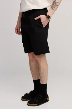 Makia Kasper Shorts Black