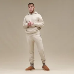 UGG Men’s Classic Slip-On Chestnut