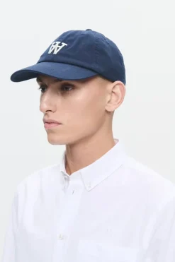 WWEli Cap Outer Space